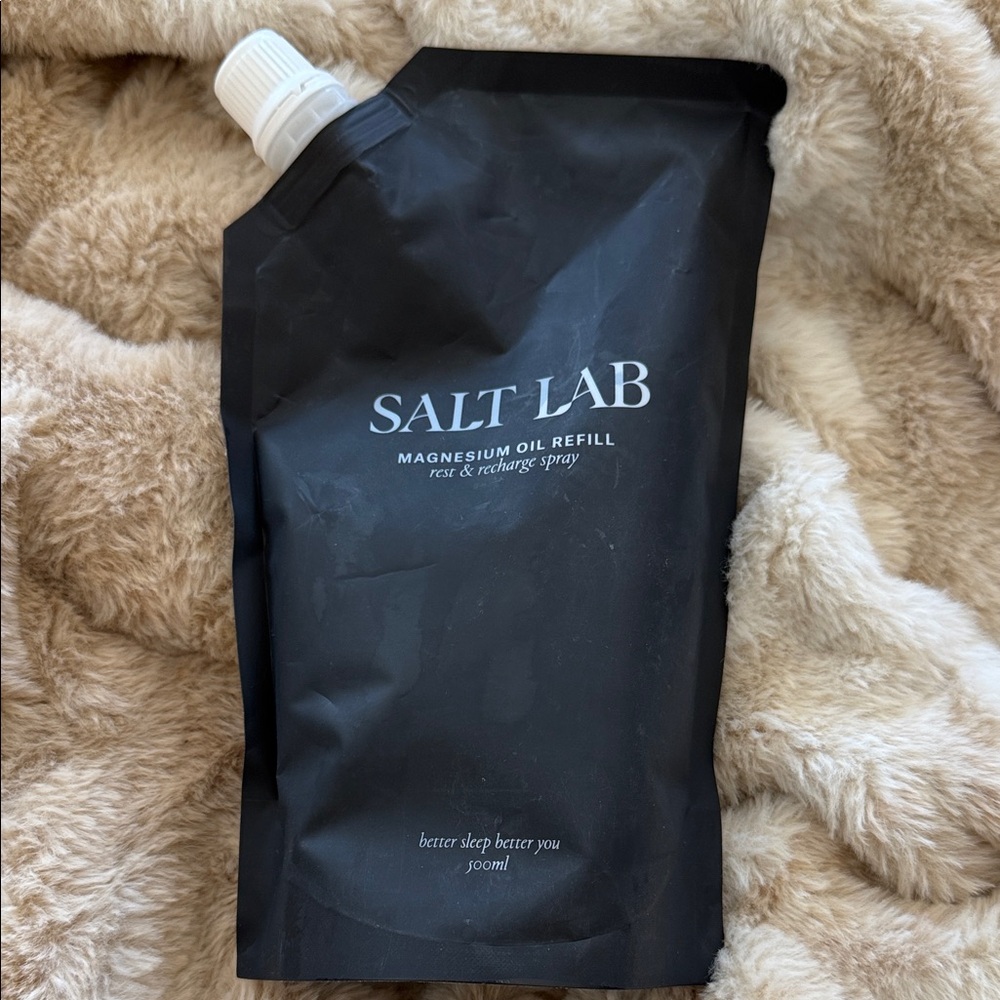 Salt Lab refill Magnesium Oil to allow better sleep